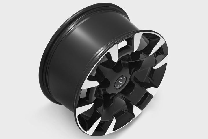 STERLING FK3 Land Rover Classic Defender Alloy Wheel 8x17" - Sterling Automotive Design