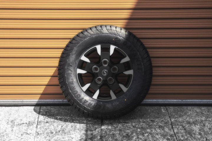 STERLING FK3 Land Rover Classic Defender Alloy Wheel 8x17" - Sterling Automotive Design