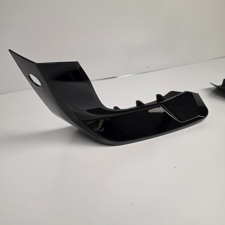 Front Bumper Canard High Style For Land Rover Defender L663 2020+ - Gloss Black