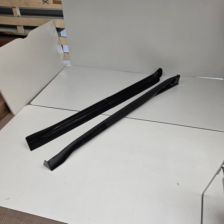 Black Side Skirts For Tesla Model Y 2025+