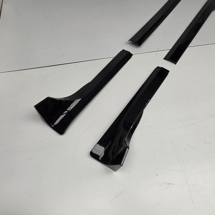 Black Side Skirts For Tesla Model Y 2020-2024