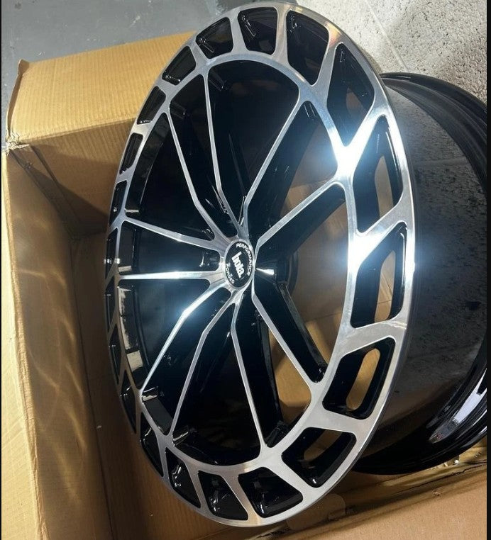 Custom Made 23" Bola FP3 Forged Alloy Wheels Range Rover Vogue L460