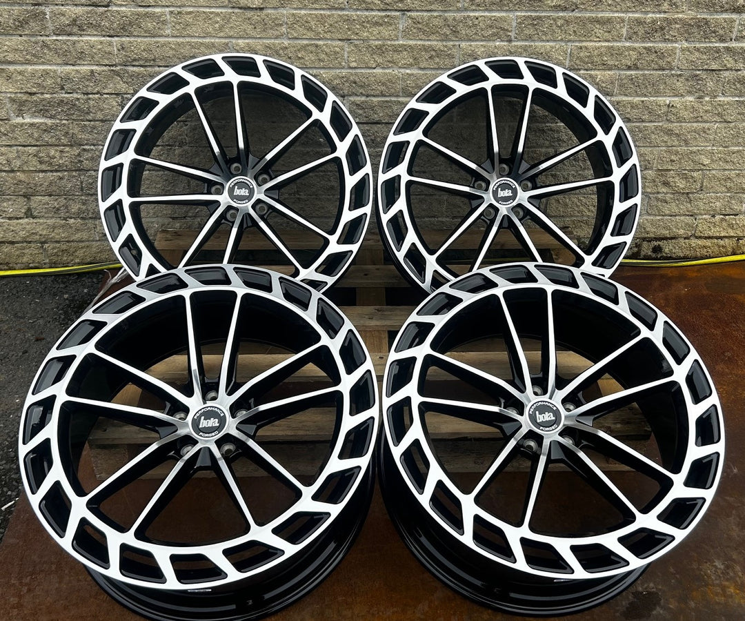 Custom Made 23" Bola FP3 Forged Alloy Wheels Range Rover Vogue L460