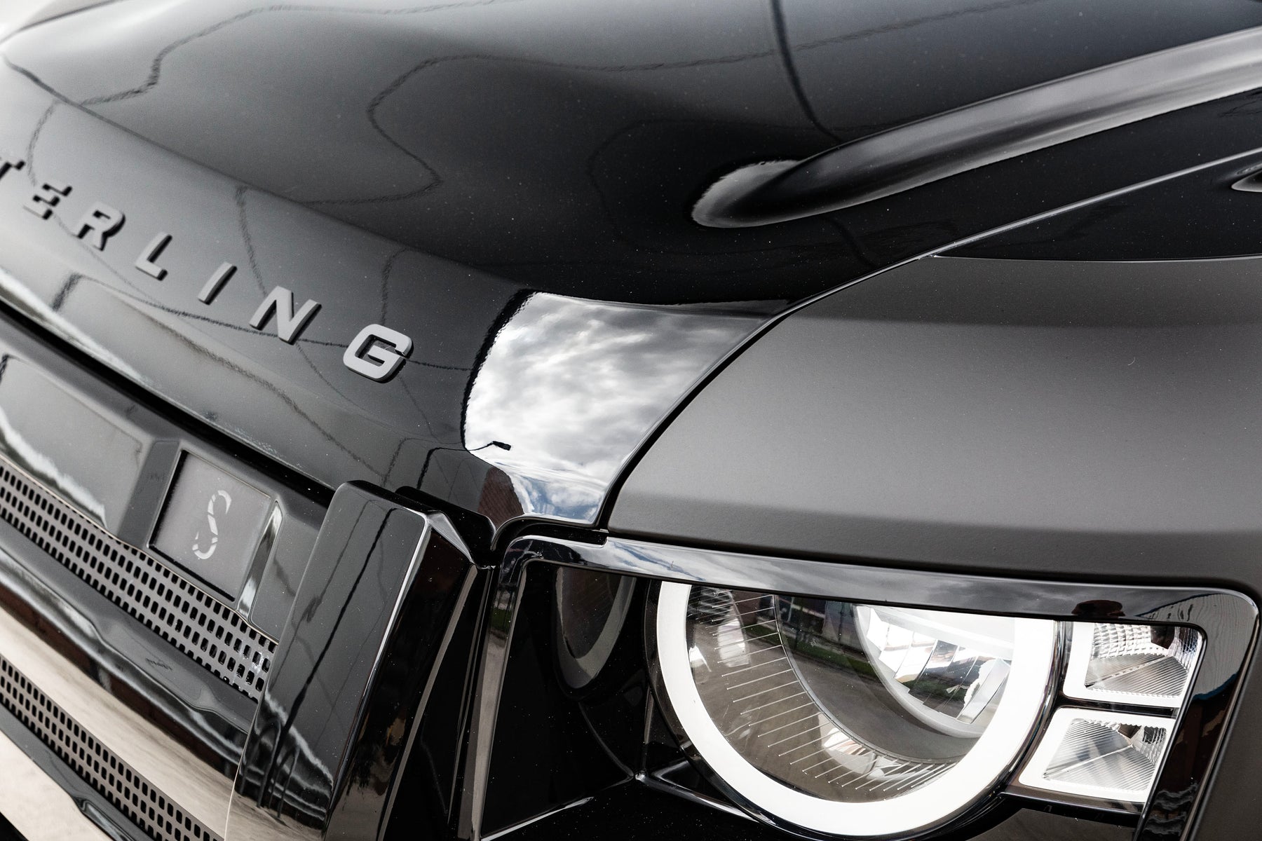 Land Rover Defender 110 and 90 Body Wrap and Black Pack – Sterling ...