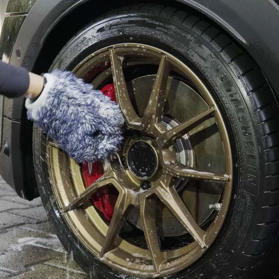 Gyeon Q2M Iron Wheel Cleaner