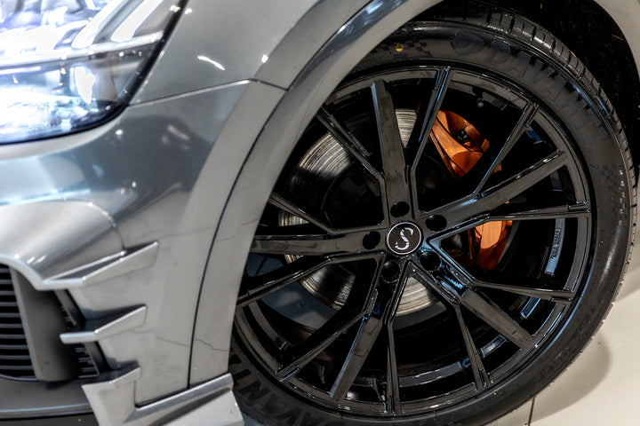 GMP Gunner Alloy Wheel / 10 x 22" / ET26 / 5x112 / Glossy Black / Audi Q8