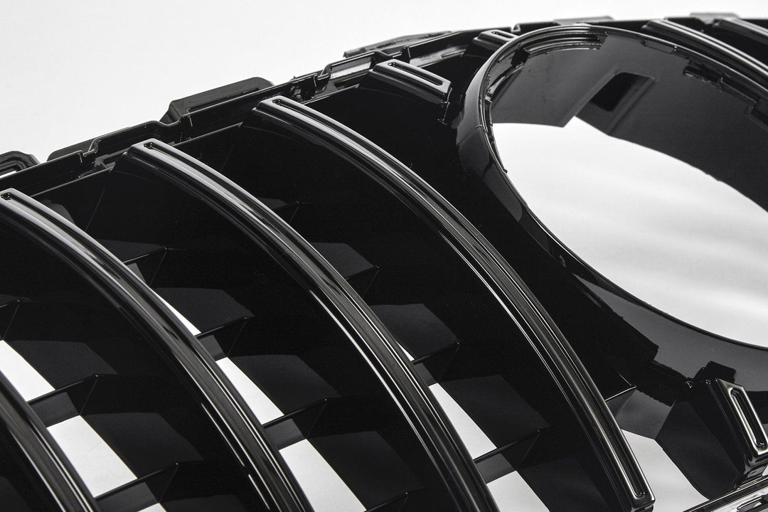 Mercedes-Benz C-Class Panamericana GTR Style Grille (W205 14/18 without camera)