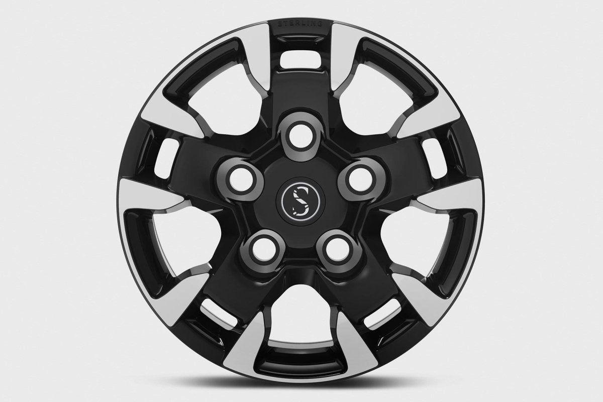 STERLING FK3 Land Rover Classic Defender Alloy Wheel 8x17